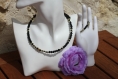 Parure ras-du-cou-bracelet en perles de verre-métal noire et or modèle 