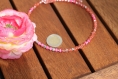 Parure ras-du-cou et bracelet à mémoire de forme en perles de verre-bois-métal rose modèle 