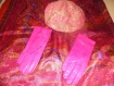 Noel emilie in paris idée cadeaux anniversaire lot f = x3 beret + gants cuir rose shocking + étole foulard carré écharpe multicolore arabesques vintage