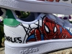 Basket adidas customisée spiderman et iron man 