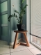 Table d'appoint décorative epsilon support de plante ou tabouret rustique en bois recyclé minimaliste et design