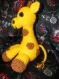 Girafe en laine faite au crochet