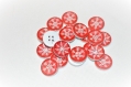 Boutons rouge et blanc motif flocons de neige 1 cm de diamètre 