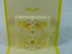 Carte de vœux noël en relief 3d kirigami couleur jaune soleil et ivoire