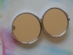 Miroirs de poche ronds double face refermables, diamètre 60 mm, decorés de cabochons en résine de 50 mm de diamètre,