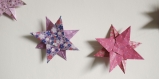 Guirlande bébé origami étoile rose violet parme pour décoration chambre d'enfant