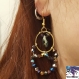 Chadia - paire de boucle d'oreille en métal doré avec perle toupies multicolores