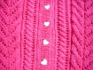 Veste rose tricotée main pour bébé taille 6 mois