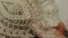 2 napperons crochets beige 